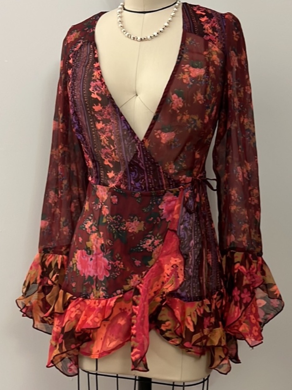 Free People – Magic hour wrap top
